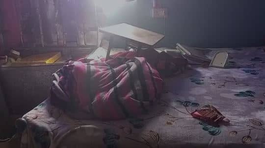 बिहार : नालंदा थाने से 200 मीटर की दूरी पर डकैती, बंदूक के बल पर महिला को बंधक बना लूटा 3 लाख की संपत्ति