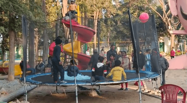 NEW YEAR 2023 :  साल के पहले दिन की सुबह से ही शहर के पार्कों में लगने लगी रौनक, प्रशासन दिखी सर्तक