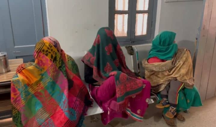 मोकामा : शराब के धंधे में महिलाएं भी शामिल, विदेशी शराब के साथ 3 महिला तस्कर गिरफ्तार