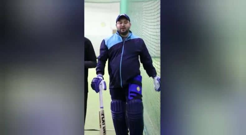 राजनीति से समय निकाल कर क्रिकेट खेलते नजर आए बिहार के डिप्टी सीएम तेजस्वी यादव, वीडियो किया पोस्ट  