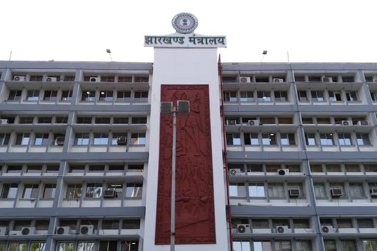 आज की कैबिनेट बैठक में कई महत्वपूर्ण प्रस्तावों को मिलेगी मंजूरी, CDPO परीक्षा का बदलेगा पैटर्न, पढ़िए पूरी खबर