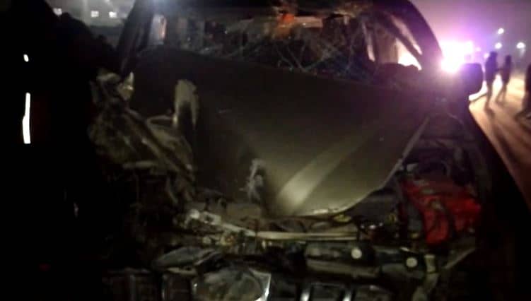 ट्रैक्टर और जाइलो गाड़ी की आमने सामने टक्कर, ट्रैक्टर चालक समेत आधा दर्जन लोग जख्मी