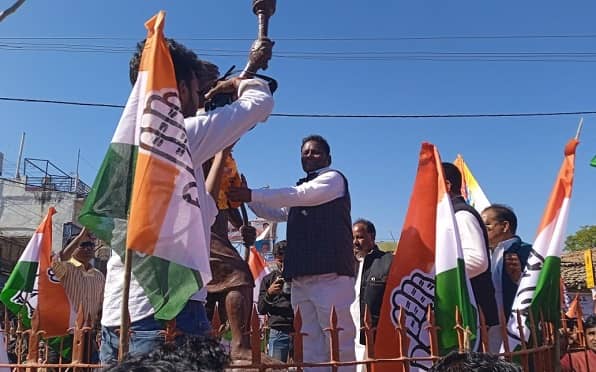 लातेहार : महुआडांड़ में निकाली गई भारत जोड़ो यात्रा, कांग्रेस नेताओं में उत्साह