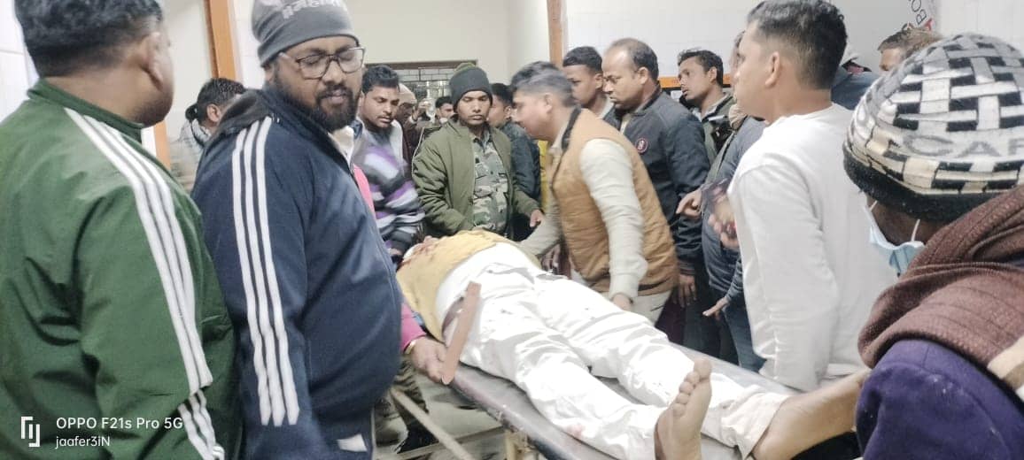 पलामू: शराब की बोतल पर प्रिंट रेट से 10 रूपए अधिक मांगने पर ताबड़तोड़ फायरिंग, दो गंभीर