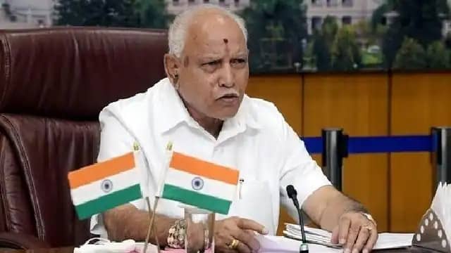 क्या कर्नाटक में येदियुरप्पा को दी जाने वाली है ‘कमल’ खिलाने की जिम्मेवारी?  क्या है मोदी का येदियुरप्पा को संदेश 