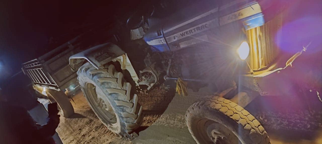 रामगढ़ : टॉकीसूद जंगल से अवैध कोयला लदा ट्रैक्टर जब्त, तस्करों में हड़कंप