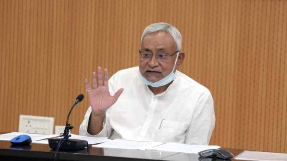 जातिगत गणना रोकने वाली याचिका को ‘प्रचार याचिका’ करार दिये जाने पर गदगद नजर आये नीतीश कुमार, इशारों ही इशारों में भाजपा को घेरा