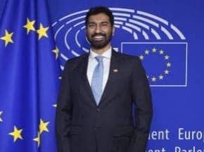 कांग्रेस को लगा बड़ा झटका, वरिष्ठ नेता एके एंटनी के बेटे अनिल एंटनी ने छोड़ी पार्टी, जानिए कारण