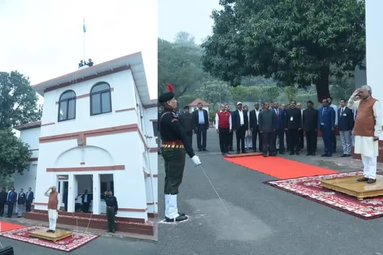 मुख्यमंत्री नीतीश कुमार ने आवास पर किया झंडोत्तोलन, देश को दी गणतंत्र दिवस की बधाई 