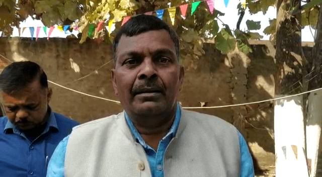 आजसू पार्टी वोट के लिए नहीं बल्कि विकास के लिए राजनीति करती है - डॉ लम्बोदर महतो