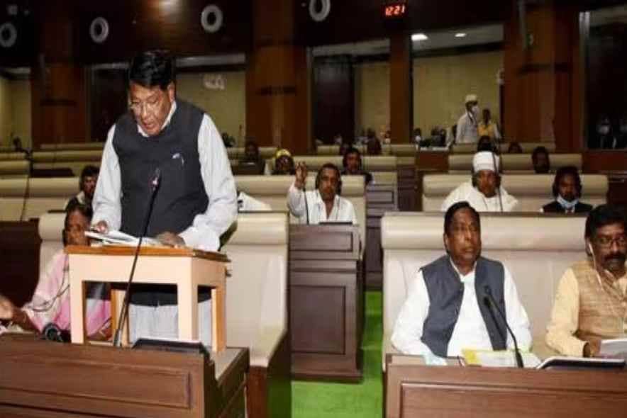 जल, जंगल और जमीन के आईने में कैसा हो ‘हमीन कर बजट’, जीडीपी से हटकर तय करने होंगे सुख के मानक