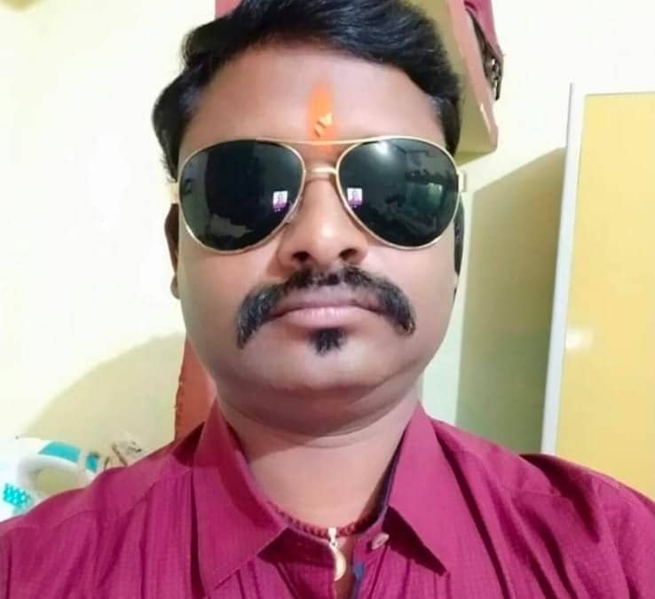 गुमला : कचहरी के मुंशी की गला रेत कर हत्या, आक्रोशित वकीलों ने किया हड़ताल