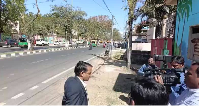 साहेबगंज उपायुक्त पहुंचे ED दफ्तर, जवाब देने में फस रहे साहब!