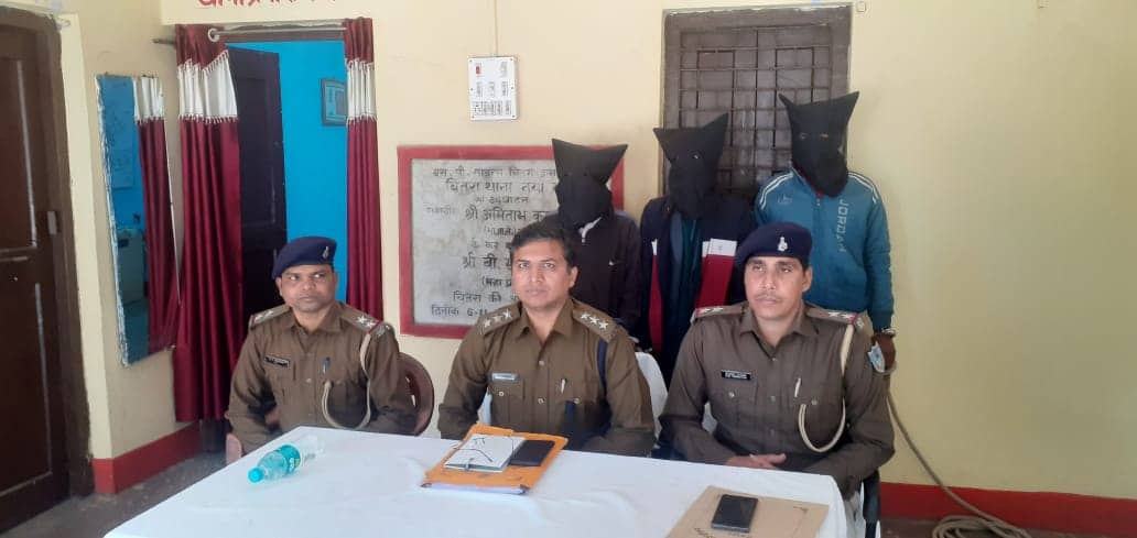 देवघर : नाबालिग के साथ हुए गैंगरेप मामले में चार गिरफ्तार, एक नाबालिग निरुध