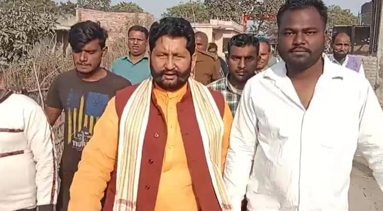 कांग्रेस को बड़ा झटका, भाजपा में शामिल हुए कांग्रेस के ये मंत्री, वाल्मीकिनगर विधानसभा क्षेत्र से 4 बार रह चुके हैं विधायक 