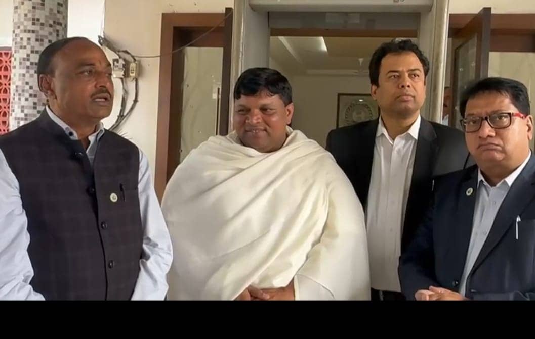 झारखंड में व्यवसायियों की हड़ताल: कृषि मंत्री बादल पत्रलेख ने हड़ताल तोड़ने का किया अनुरोध