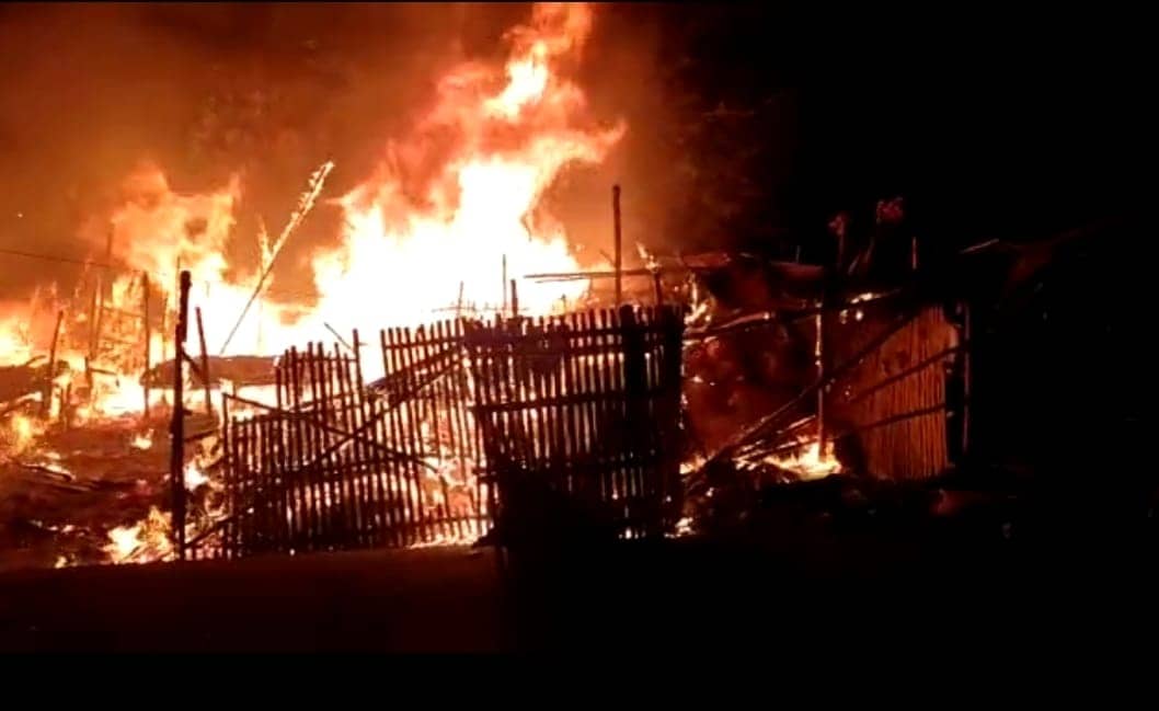 धनबाद : पहले 2021, फिर 2022 और अब 2023 में भी जली स्टीलगेट की दुकानें, कहीं सब की वजह चिलम की चिंगारी तो नहीं !