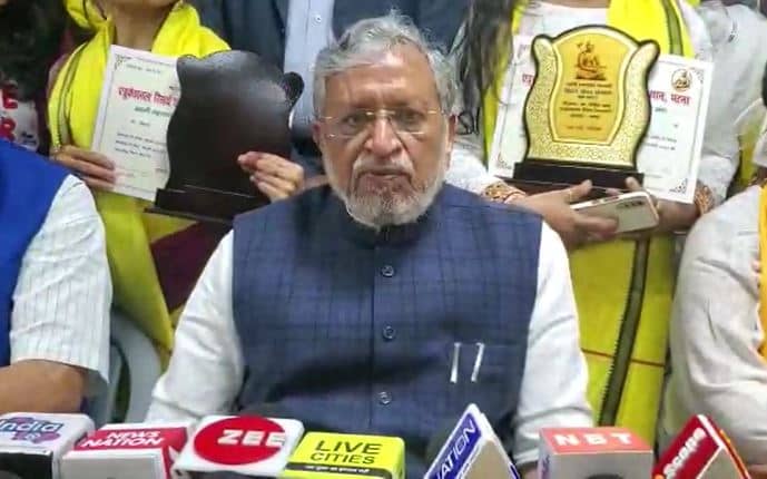 सुशील मोदी का सीएम नीतीश पर जोरदार हमला, कहा CM लाचार और बेबस,  लॉ एंड ऑर्डर नहीं कर पा रहे कंट्रोल