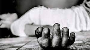 गिरिडीह-डुमरी रोड के बीच से अज्ञात व्यक्ति का शव बरामद, जांच में जुटी पुलिस 