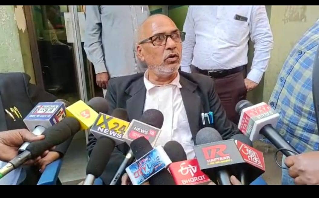 UP के कोयला करोबारियों ने माइनिंग इंस्पेक्टर पर लगाया रंगदारी का आरोप, कोर्ट में किया शिकायतवाद, जानिए क्या है पूरा मामला