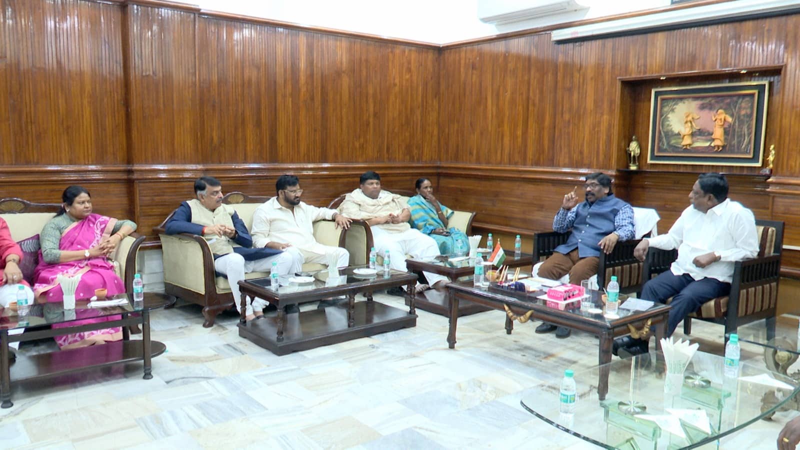 यूपीए विधायक दल की बैठक हुई समाप्त, बजट सत्र में सरकार पेश कर सकती है नियोजन नीति और स्थानीय नीति विधेयक