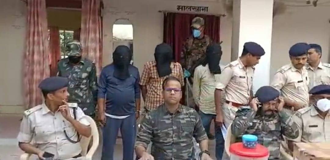 गुमला में नशा के धंधे से जुड़े पांच लोग धराए