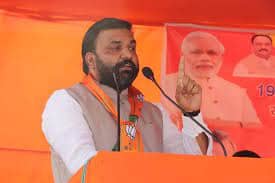 सम्राट चौधरी की ताजपोशी: किसके किले पर मंडराने लगा है खतरा, देखिये यह रिपोर्ट