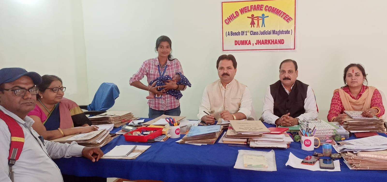 दुमका : एक नवजात शिशु के दो दावेदार, सीडब्ल्यूसी ने लिया अपने संरक्षण में