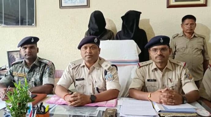 लूटपाट की घटना के बाद तीन लाख रूपए लेवी मांगने वाले दो आरोपी गिरफ्तार, दो अन्य की तलाश जारी  