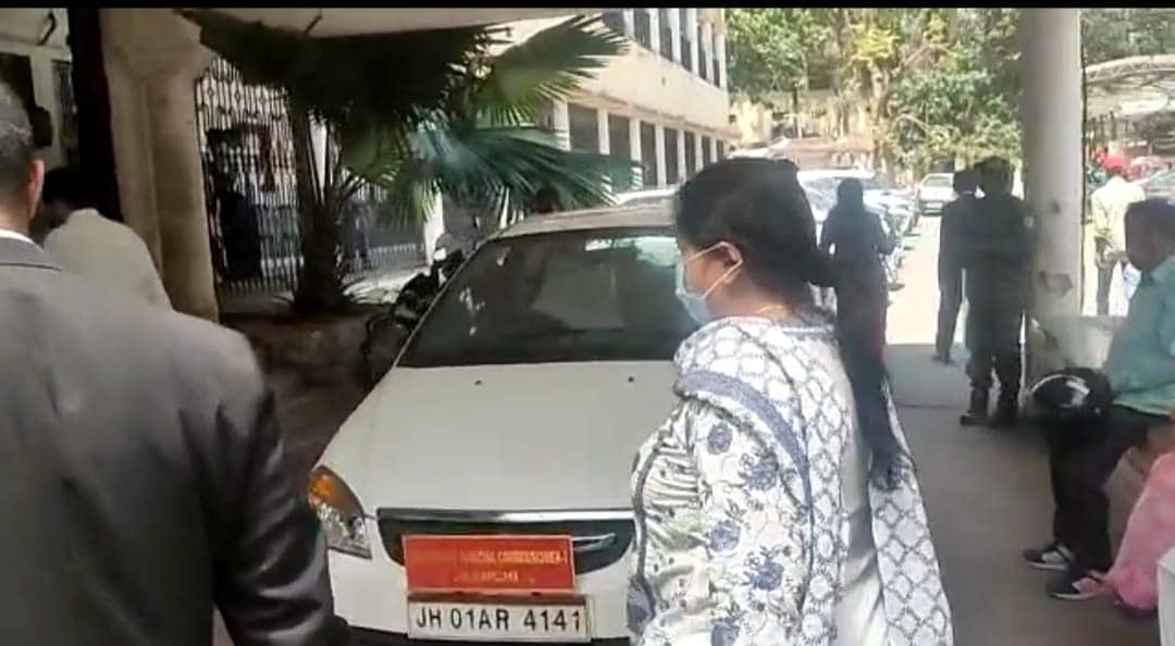 निलंबित IAS पूजा सिंघल को नहीं मिली राहत, डिस्चार्ज पिटीशन खारिज,बढ़ी मुश्किलें