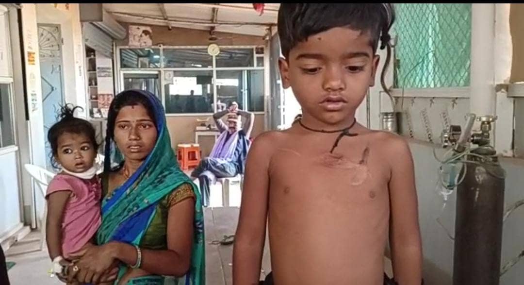 ममता शर्मसार: कलयुगी मां ने 9 माह की बच्ची को किया तांत्रिक  के हवाले, जानें पूरा मामला