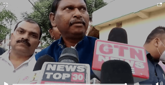 पेट्रोल-डीजल की कीमत पर अपनी ही सरकार की पीठ थपथपाए अर्जुन मुंडा, हेमंत सोरेन को दे दी नसीहत