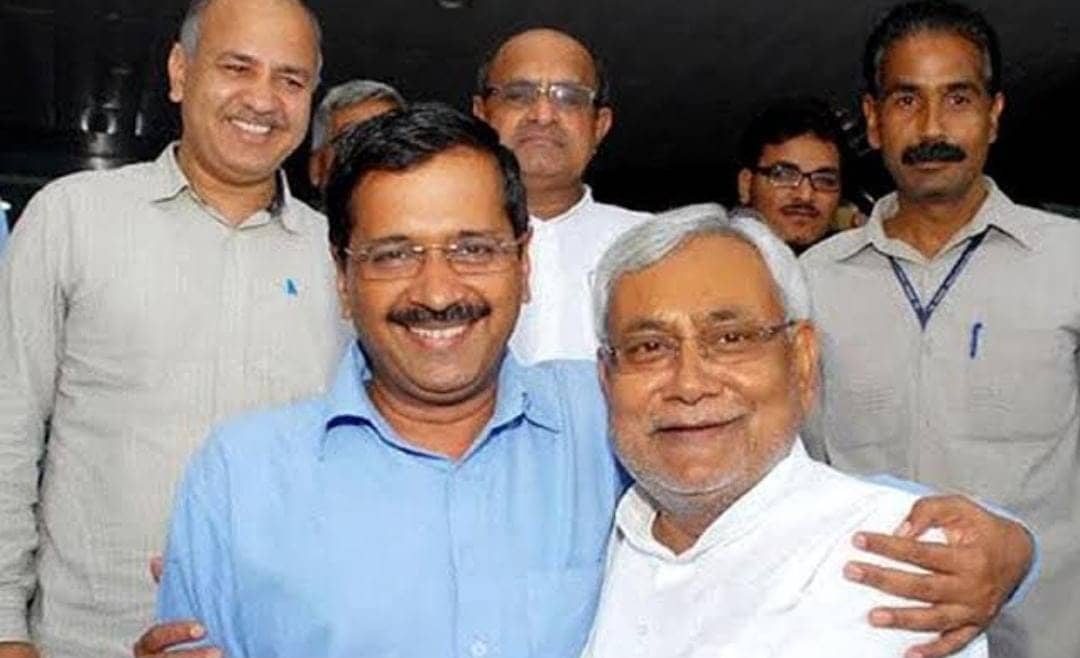 नीतीश को मिला ‘आप’ का साथ, क्या बिहार में भी चलेगा झाडू, जानिए