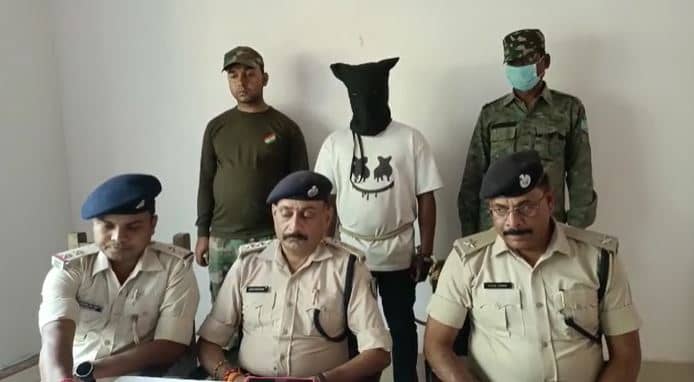 दुमका : फाइनेंस कर्मी से लूट मामले का उद्भेदन, एक गिरफ्तार, भेजा गया जेल