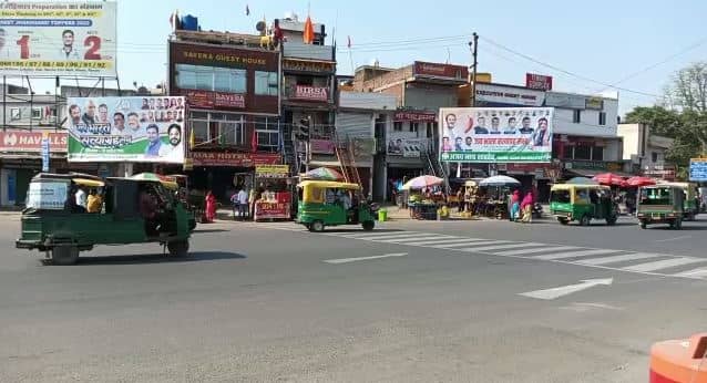 नियोजन नीति के विरोध में आज झारखंड बंद, राजधानी में दिखा मिलाजुला असर, बस यात्रियों को हो रही परेशानी