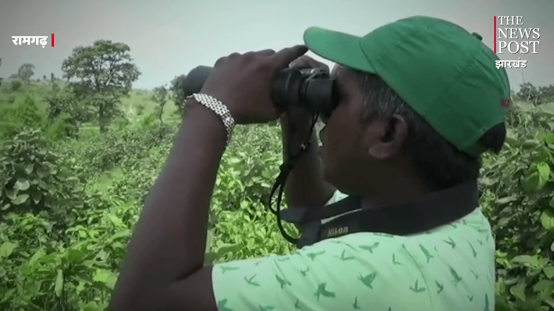 ये शख्स पक्षियों की न सिर्फ भाषा समझता है, बल्कि हूबहू उनकी आवाजें भी निकालता है