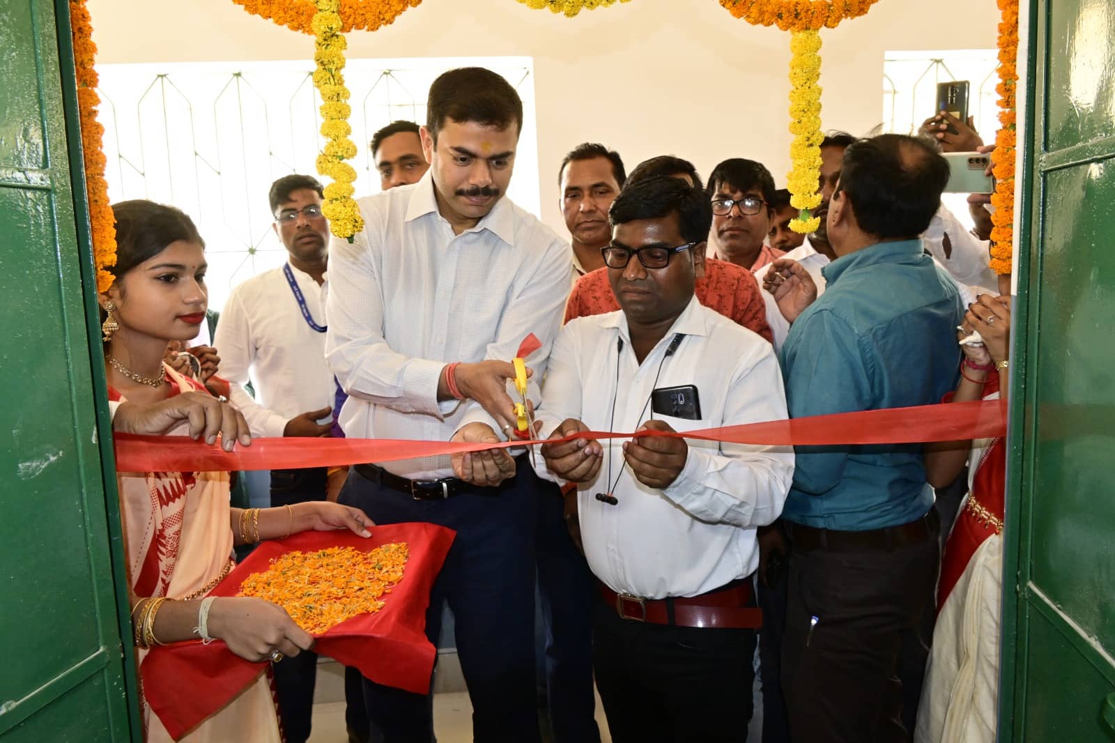 सीएम के हाथों 80 उत्कृष्ट स्कूलों का ऑनलाइन उद्घाटन, दुमका के भी बच्चों के उत्कृष्ट शिक्षा का सपना साकार 