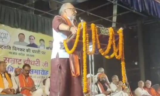 तेजस्वी यादव के टक्कर में बीजेपी का योद्धा तैयार, गिरिराज सिंह के बयान के बाद जानिए क्या कह रहे हैं विपक्ष के नेता