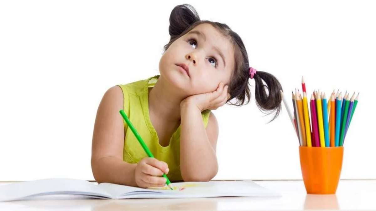 अगर पढ़ाई करते समय आपके बच्चे नहीं कर पाते हैं  कान्सन्ट्रैट तो करें ये उपाए