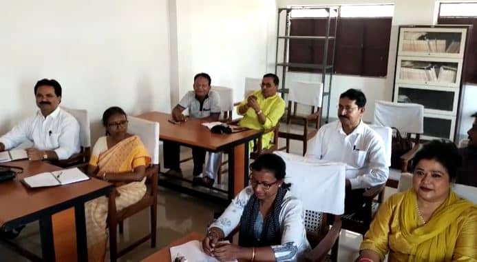 दुमका: छात्रा की भूमिका में नजर आईं कुलपति, संताली स्पोकन कोर्स में कराया नामांकन 