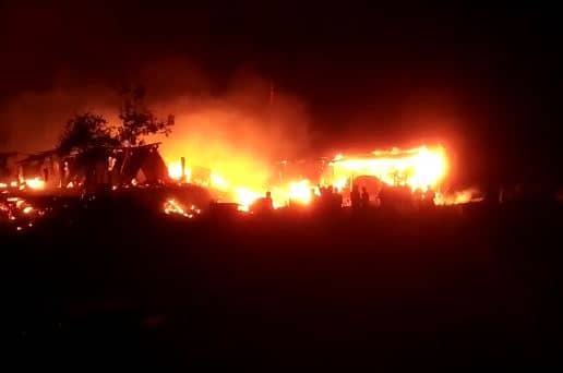 बेगूसराय में लगी भीषण आग, 200 से अधिक घर जलकर राख 