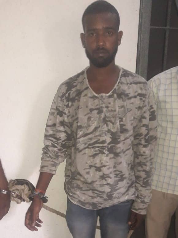 गिरिडीह: प्रेमी ने प्रेमिका के पति पर की थी फायरिंग, पुलिस ने दो को दबोचा, दो बाइक जब्त