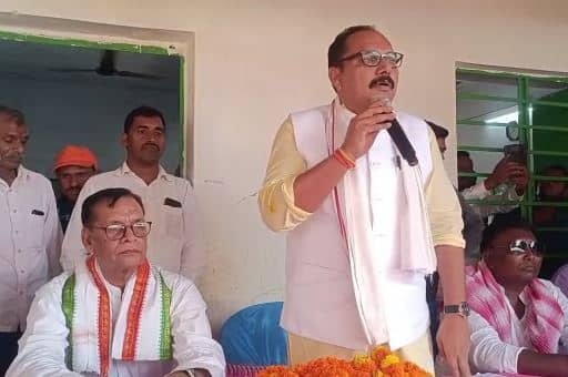 पुनासी विस्थापितों की आवाज़ बनेंगे कांग्रेस विधायक दल के उपनेता प्रदीप यादव, सरकार पर बोला हमला