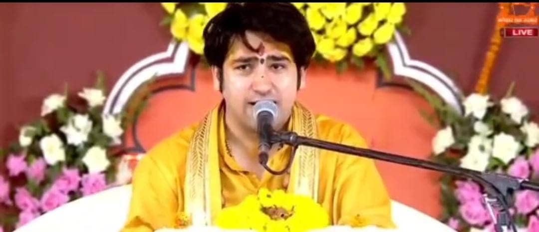 पर्चीवाले बाबा ने भक्तों से लगाई ऐसी अर्जी, जिससे गरमा सकती है बिहार की राजनीति