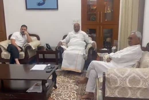 बिहार में होने वाली विपक्षी दल की बैठक के पूर्व राहुल और खड़गे से मिले नीतीश
