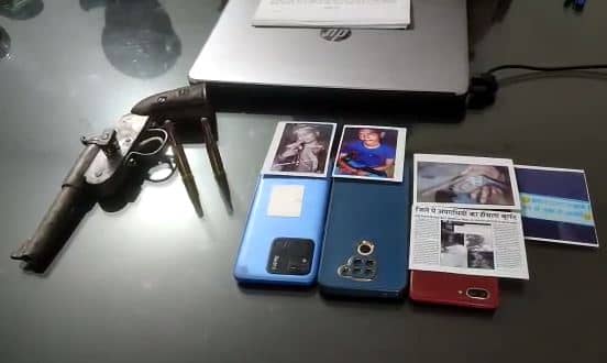 रील में हथियार लहराना युवक को पड़ा महंगा, तीन गिरफ्तार, दो की तलाश जारी