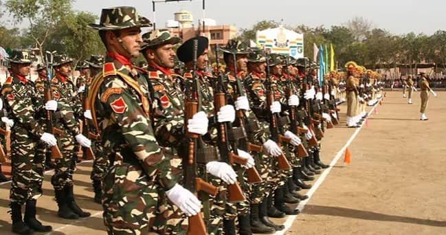 सशस्त्र सीमा बल में निकली बंपर वैकेंसी, 1 लाख तक मिलेगी सैलरी