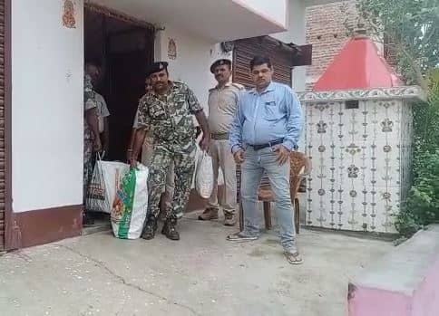 अवैध अल्ट्रासाउंड केंद्र में छापेमारी, जन्म से पहले बताया जाता था बच्चों का लिंग, लाखों रुपये बरामद