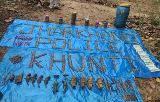 कुख्यात दिनेश गोप के ठिकाने से हथियारों का जखीरा बरामद,4720 गोलियां 35 जिलेटीन मिली, 2 उग्रवादी भी गिरफ्तार