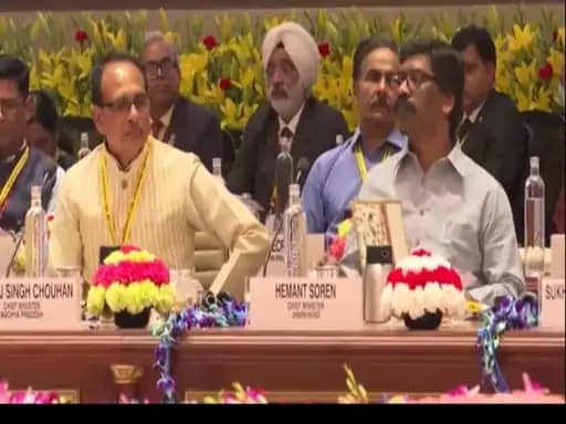 नीति आयोग की बैठक में सीएम हेमंत ने उठाया को-ऑपरेटिव फेडरलिज्म का सवाल, कहा इज ऑफ डूइंग बिजनेस में झारखंड अव्वल तो  फिर भी केन्द्र क्यों नहीं बढ़ा रहा मदद का हाथ